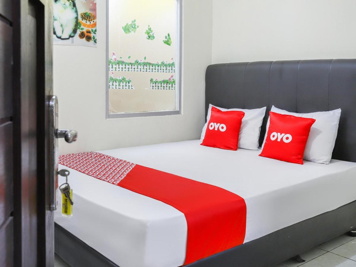 Hotel Oyo 3830 Dfarys Gh Syariah Balikpapan  Exterior foto