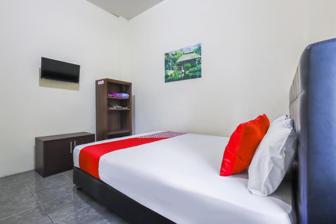 Hotel Oyo 3830 Dfarys Gh Syariah Balikpapan  Exterior foto