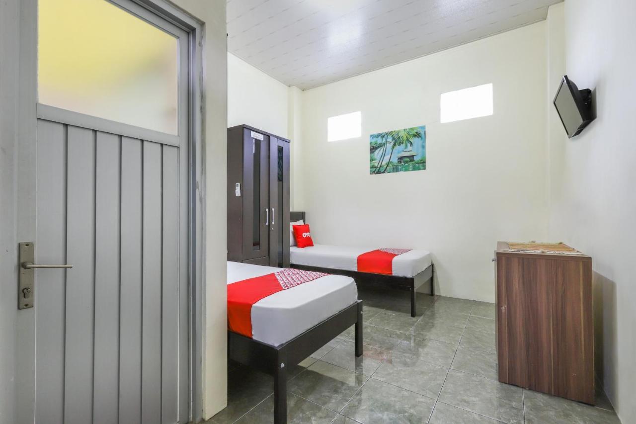 Hotel Oyo 3830 Dfarys Gh Syariah Balikpapan  Exterior foto
